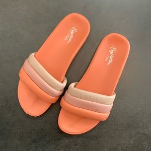 Seychelles Slides. Size 11.